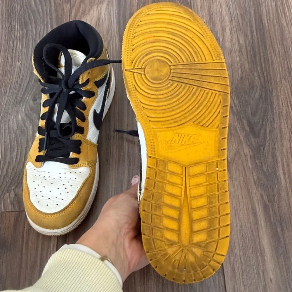 NIKE - Jordan 1 Retro - FD1437-701